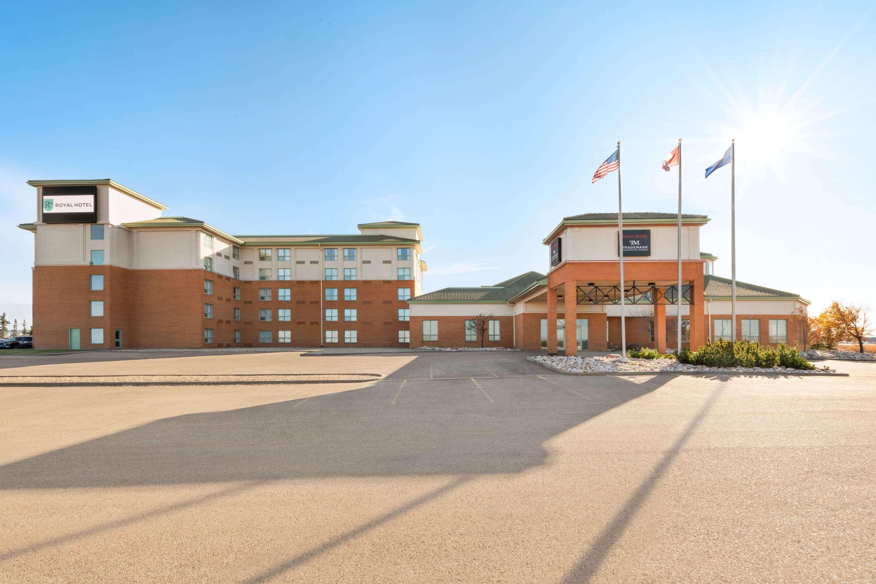 Royal Hotel Edmonton Airport Trademark Collection By Wyndham Leduc Exterior photo